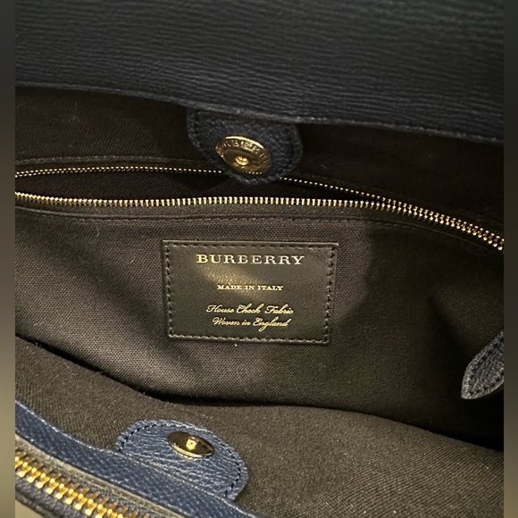 Blue Burberry Large Banner House Checker Leather - Picture 2 of 5